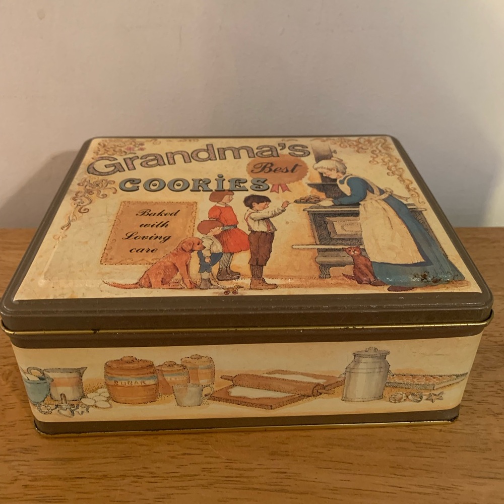 Grandmas Best Cookies Made with Love Vintage Tin 7 1/2X3x6
